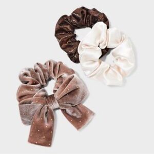 Brown and Cream Scrunchie Set